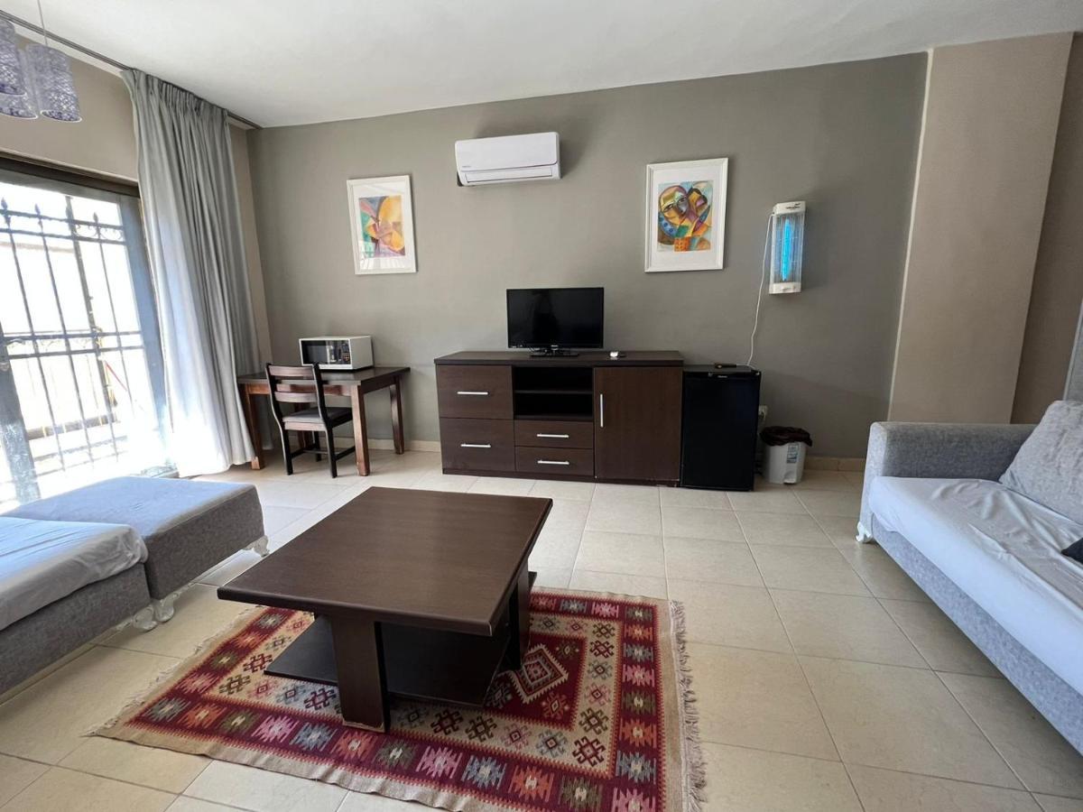 Thara Real Estate *